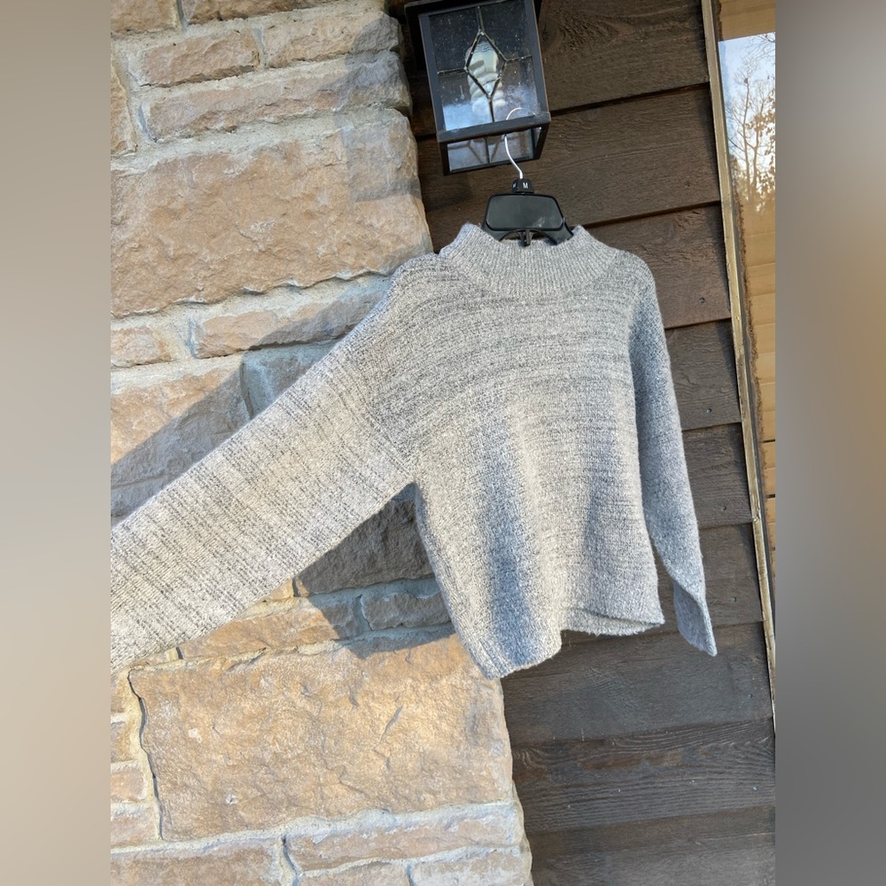 GB girls sweater•